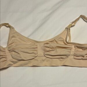 Skims nursing bra